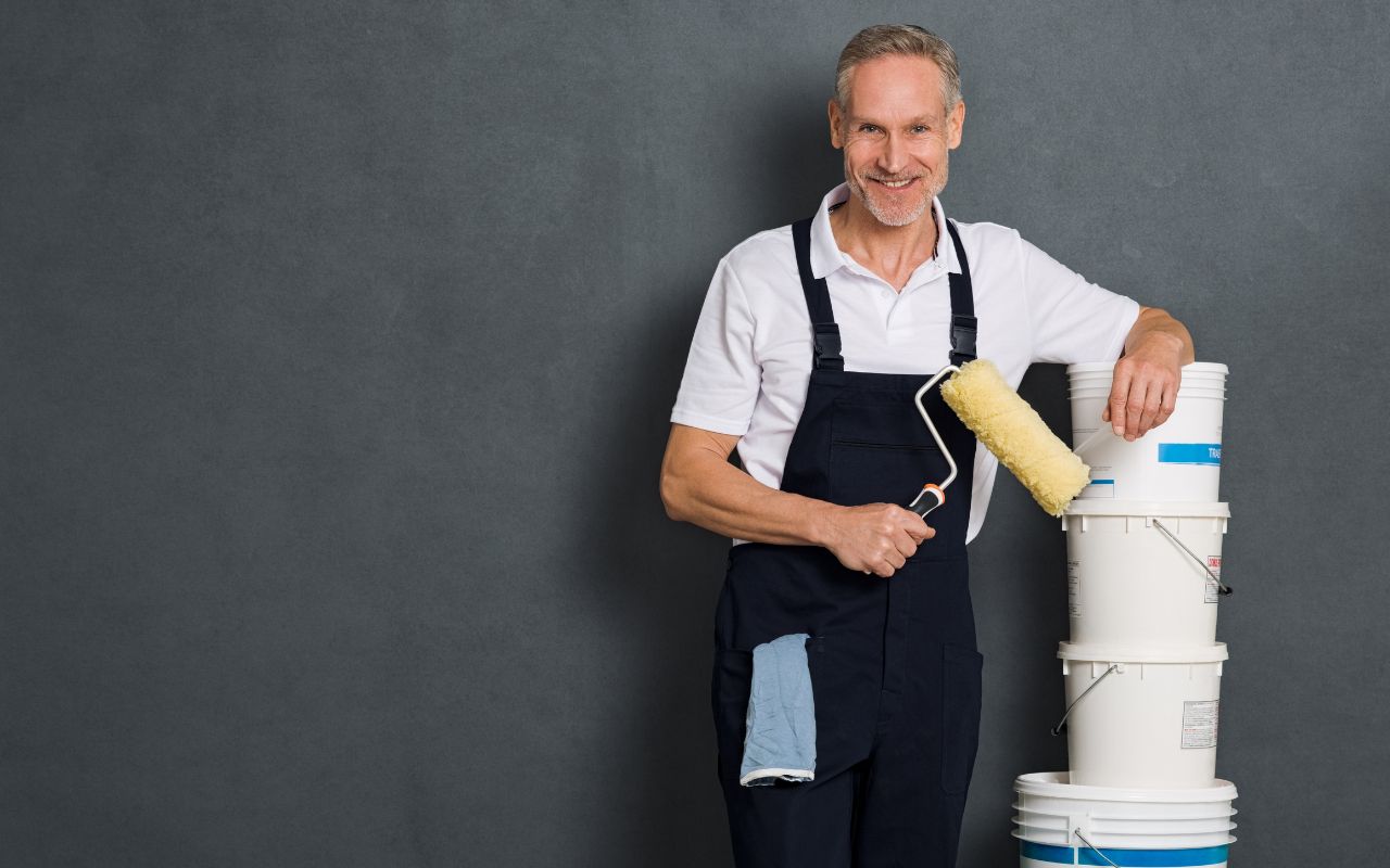 Extensive painting and decorating services from start to finish.